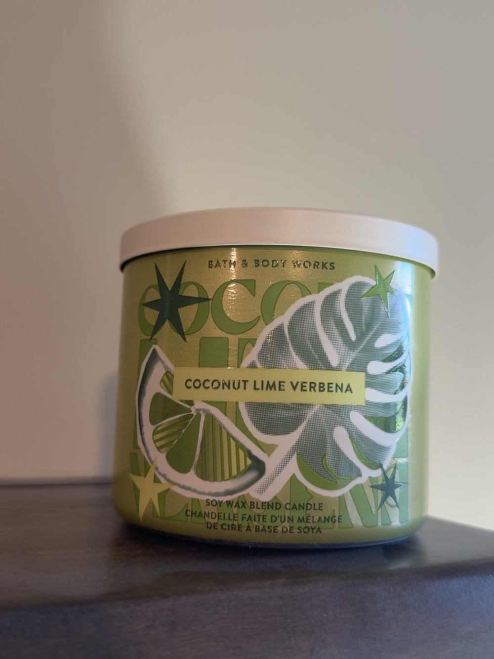 BRAND π BATH & BODY WORKS - Coconut Lime Verbena 3-Wick Candle - Picture 2 of 6